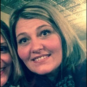 Meet your Posher, Cami