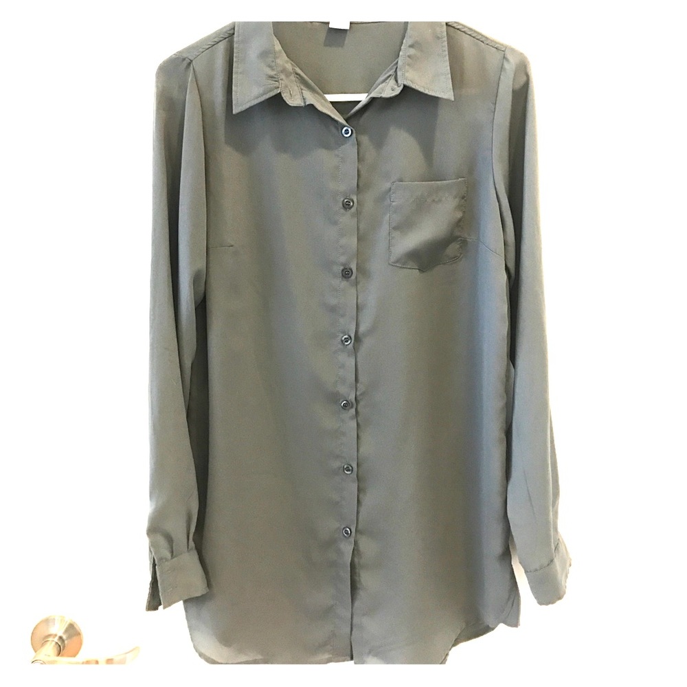 Army green button down tunic!!