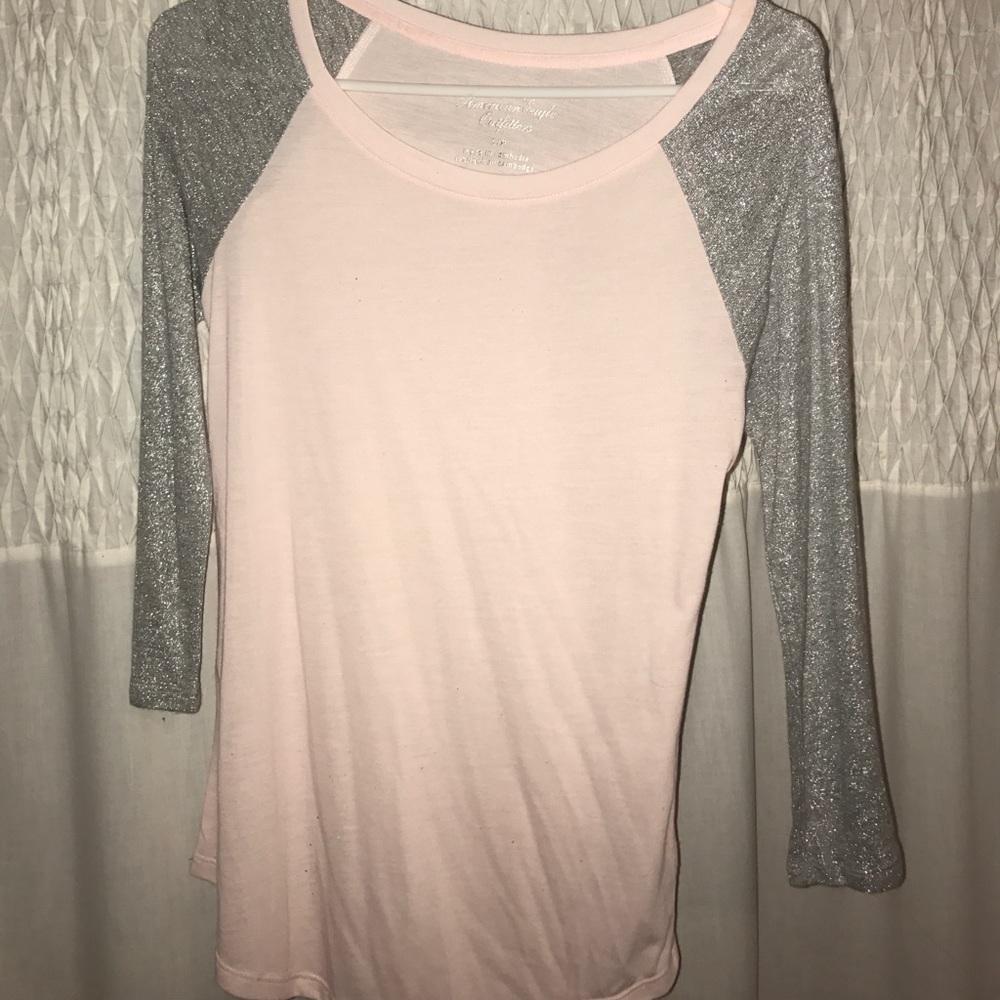 American Eagle 3/4 inch sleeve shirt