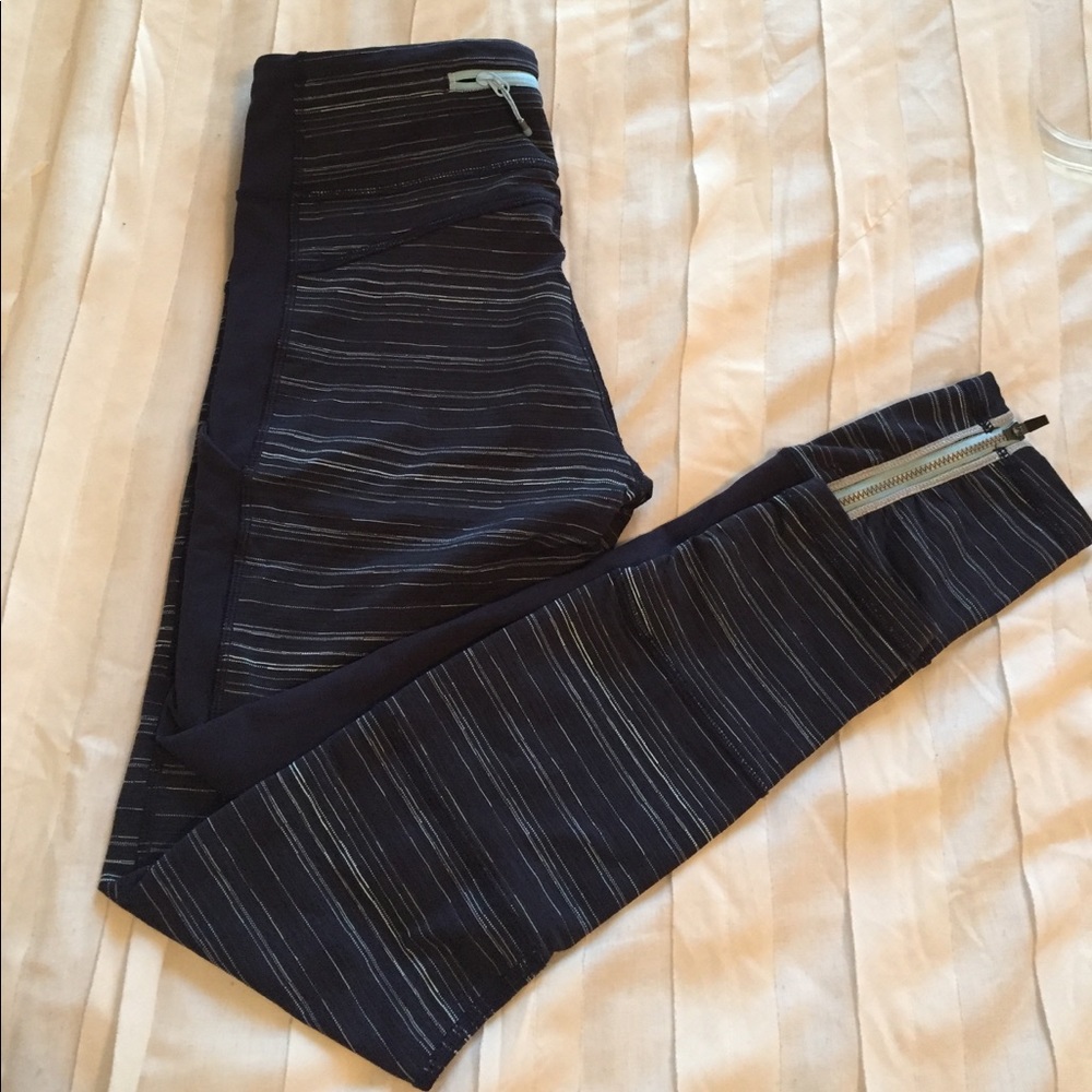 RARE Lululemon Leggings - Size 6