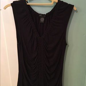 EUC-Elastic Vneck top with ruching down the front