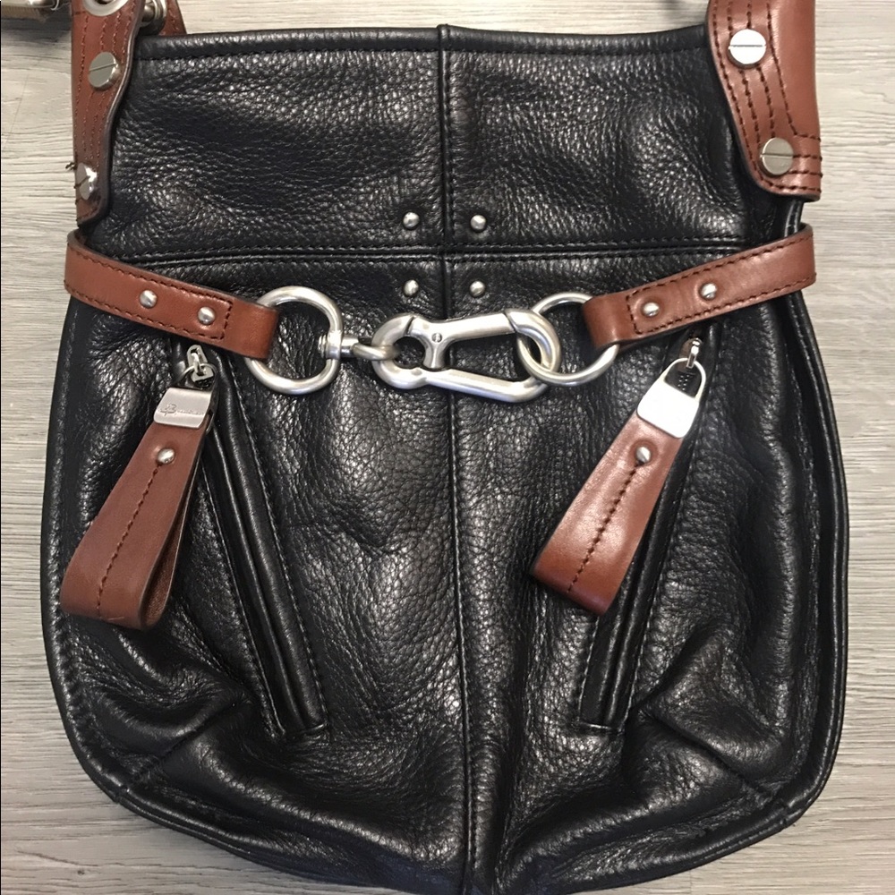 ✨NWOT✨B. Makowsky Leather Purse✨