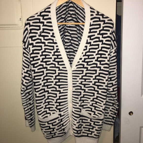 Cardigan - Picture 2 of 3