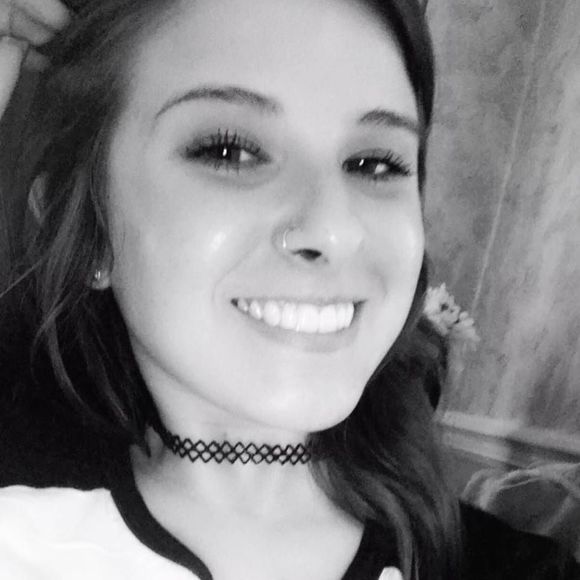 Meet your Posher, Taylor - Picture 1 of 1