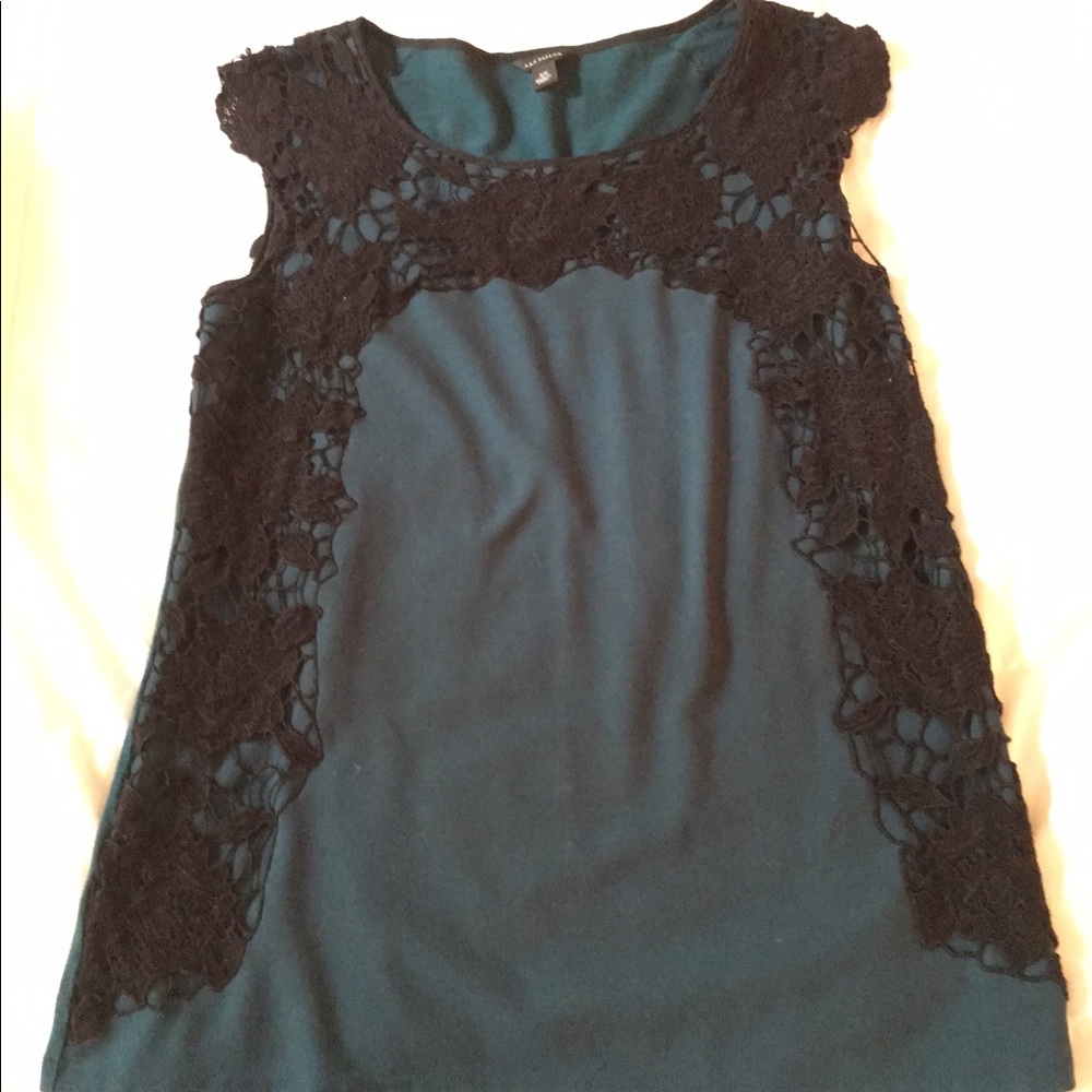 Ann Taylor green and black lace shirt
