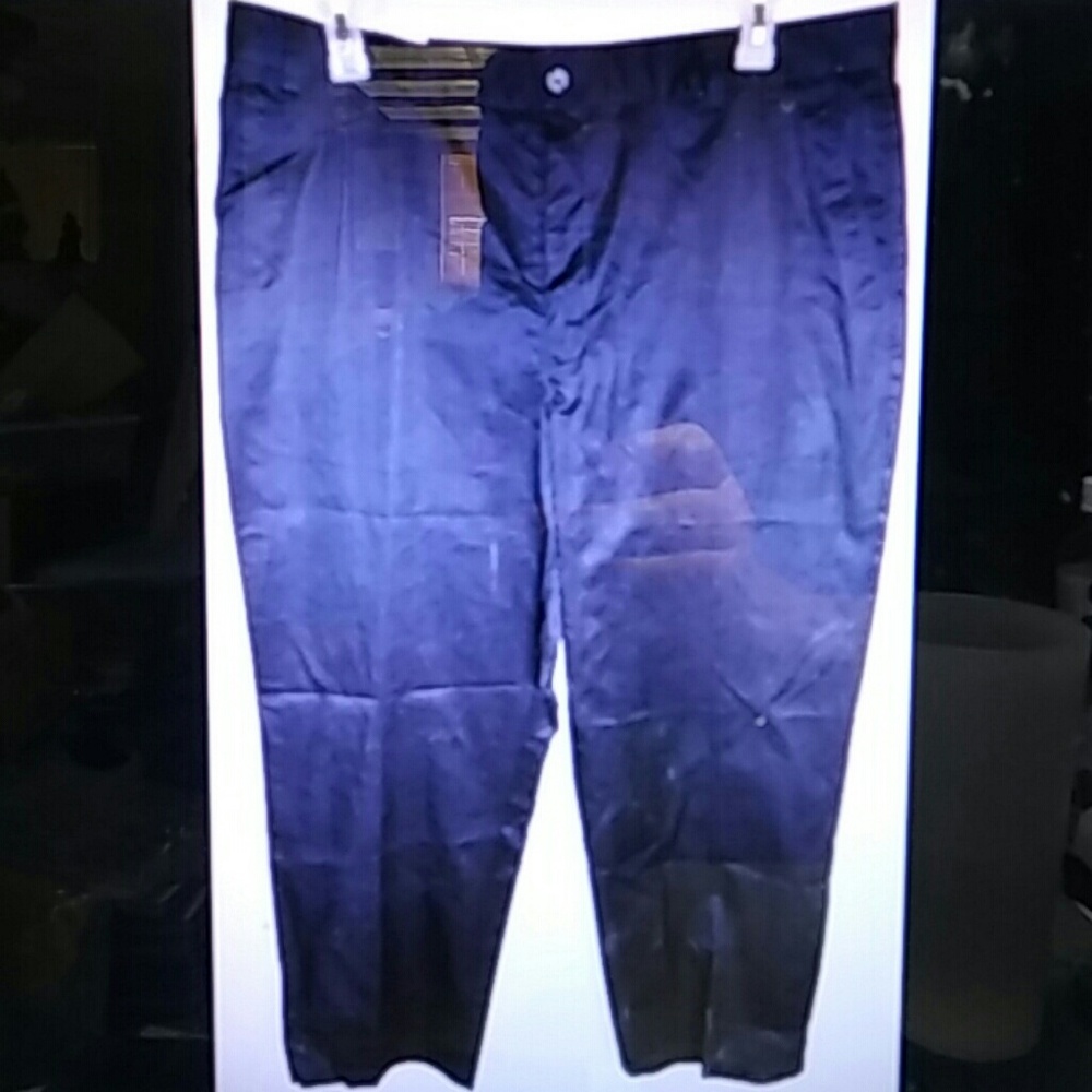 Retreat men's solid black pants. Size 36