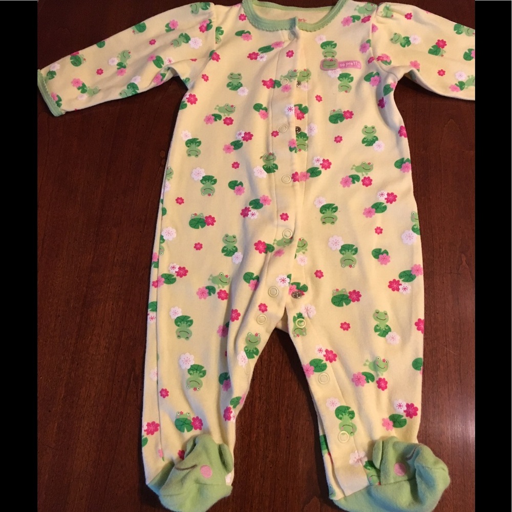 Carter's Footed Onesie with Frogs 🐸