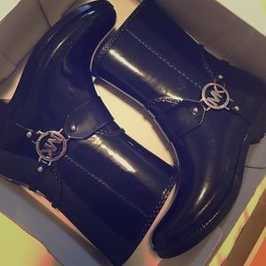Micheal Kors ankle rain boots