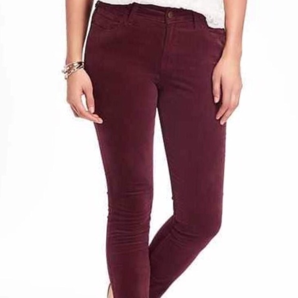 🎉 One Day Sale🎉 Old Navy Maroon Jeans