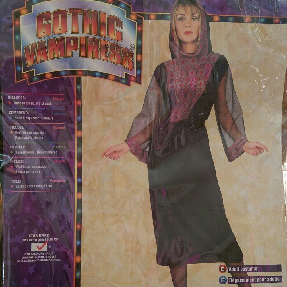 Gothic vampiress costume ??????