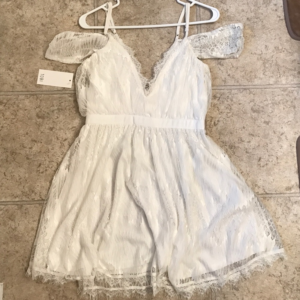 NWT white lace Tobi dress