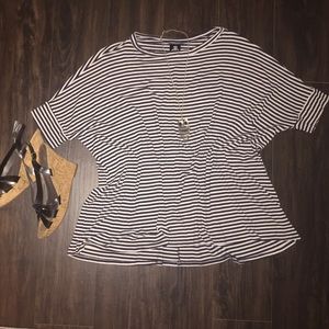 Agnes and Dora boxy tee