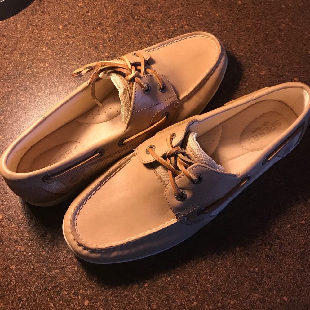 BRAND NEW Sperry Boat Shoes