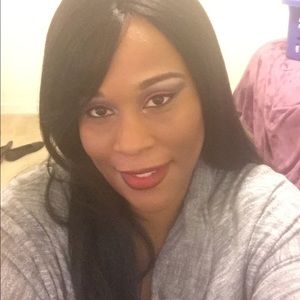 Meet your Posher, Roshanda