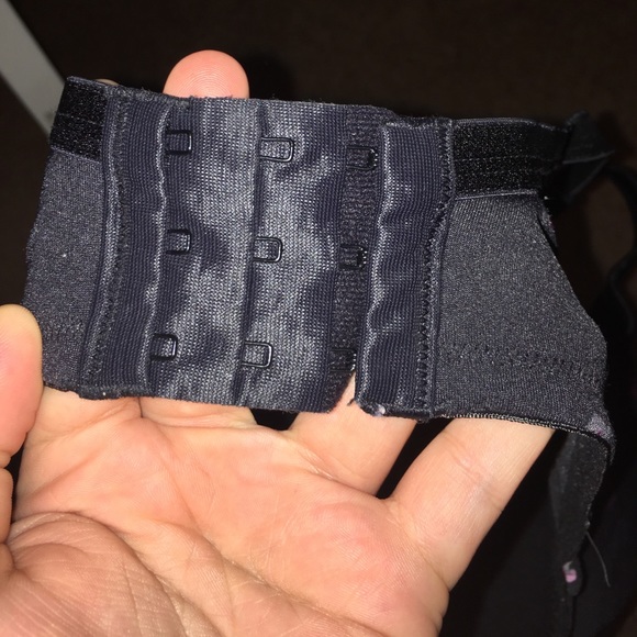 Floral print bra. - Picture 2 of 2