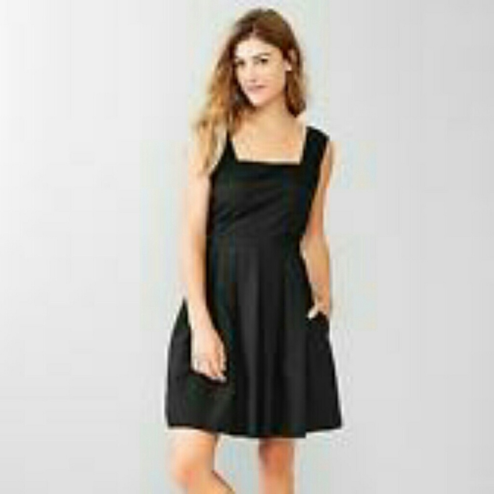 Gap Black Pleated Pinafore Fit And Flare Sundress