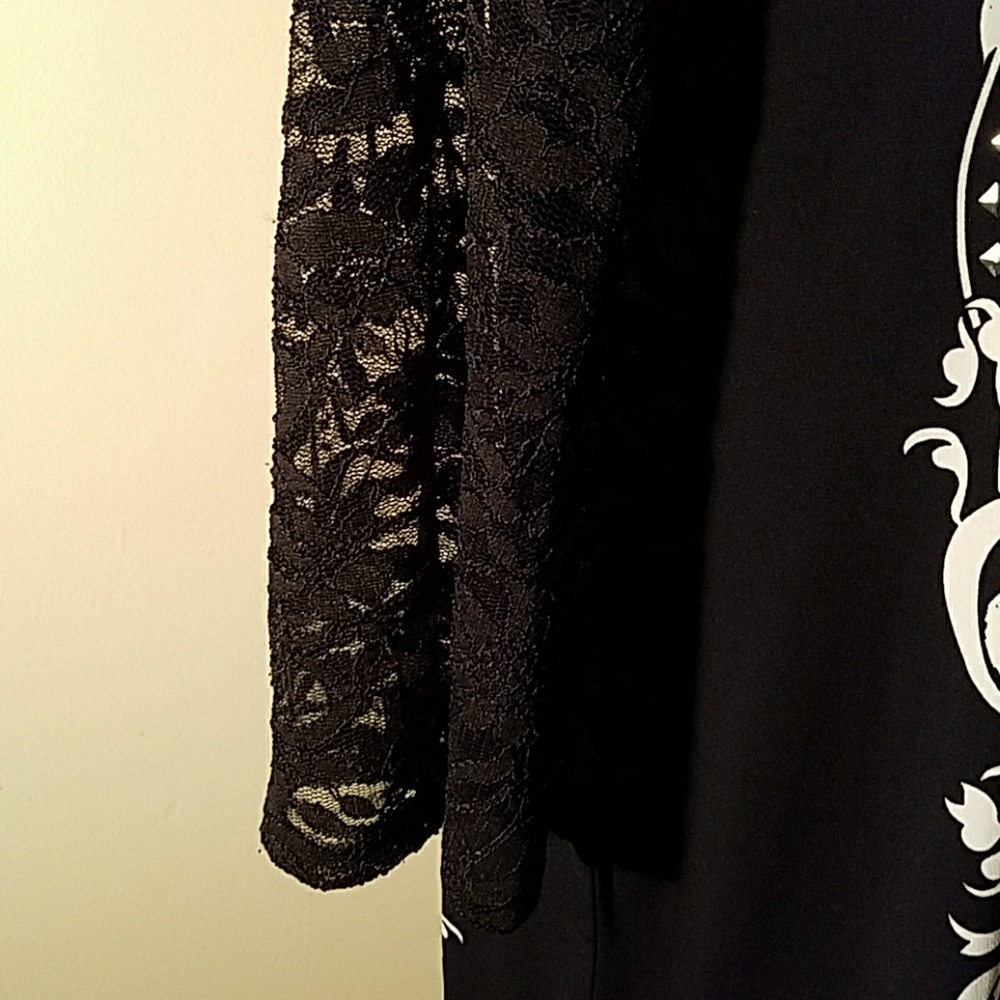 Embellished Tunic - Picture 2 of 4