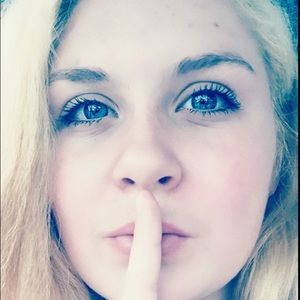 Meet your Posher, Crystalyn