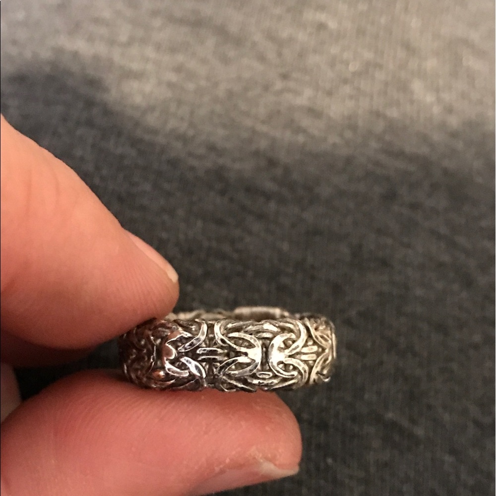 Silver rope style ring