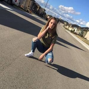 Meet your Posher, Abby