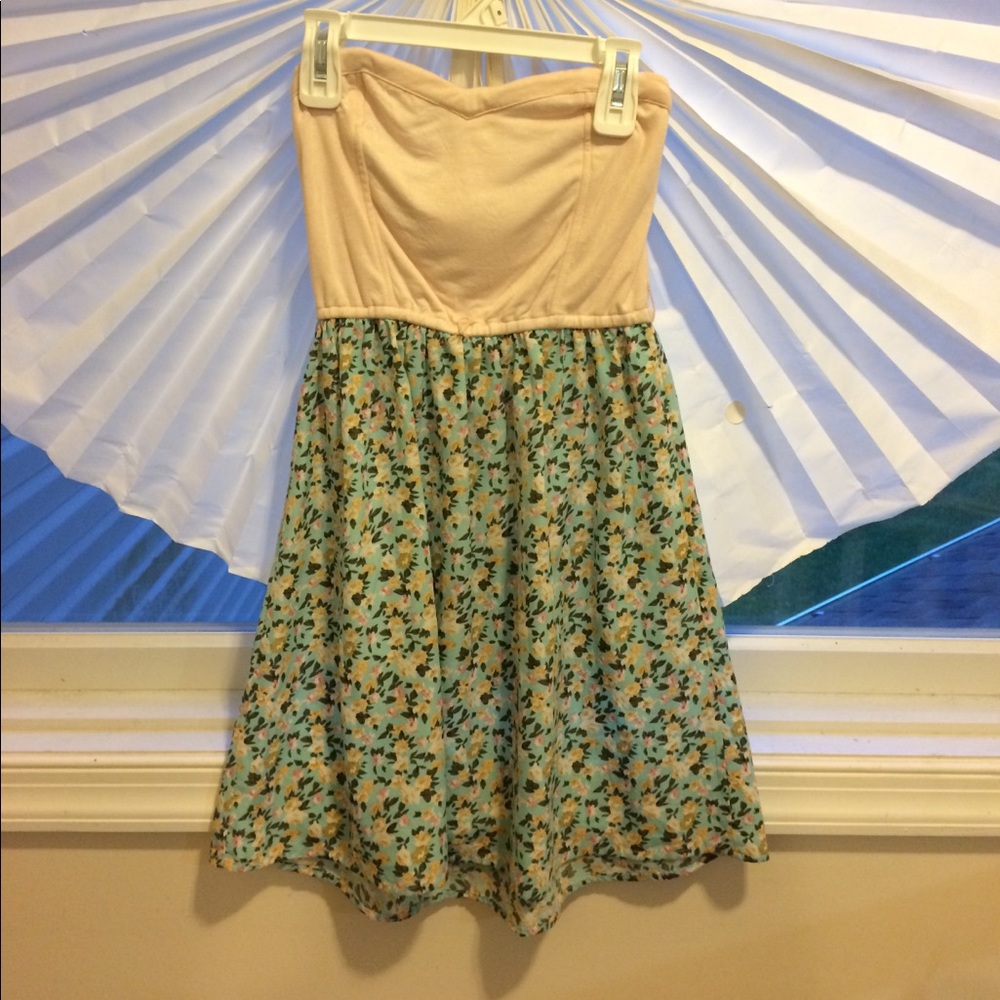 Strapless sundress