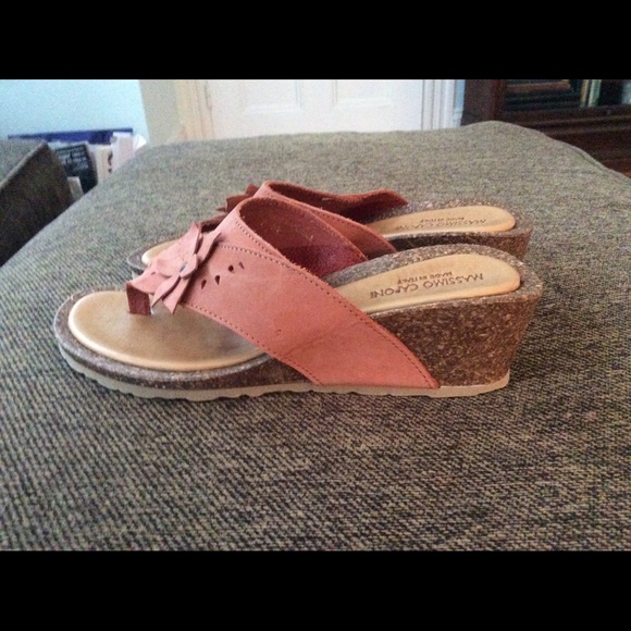 Cute Summer Wedges !!! - Picture 2 of 2