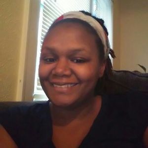 Meet your Posher, Iris