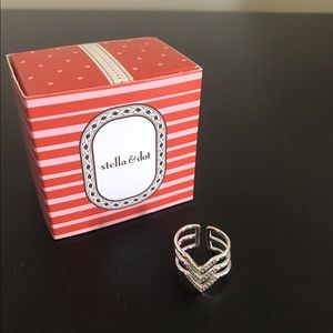 Stella and Dot Pave Chevron Ring