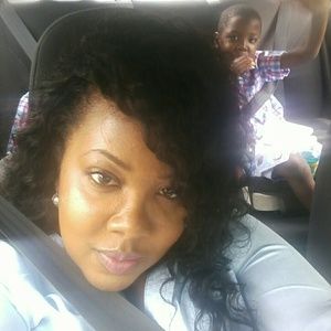 Meet your Posher, Deanna