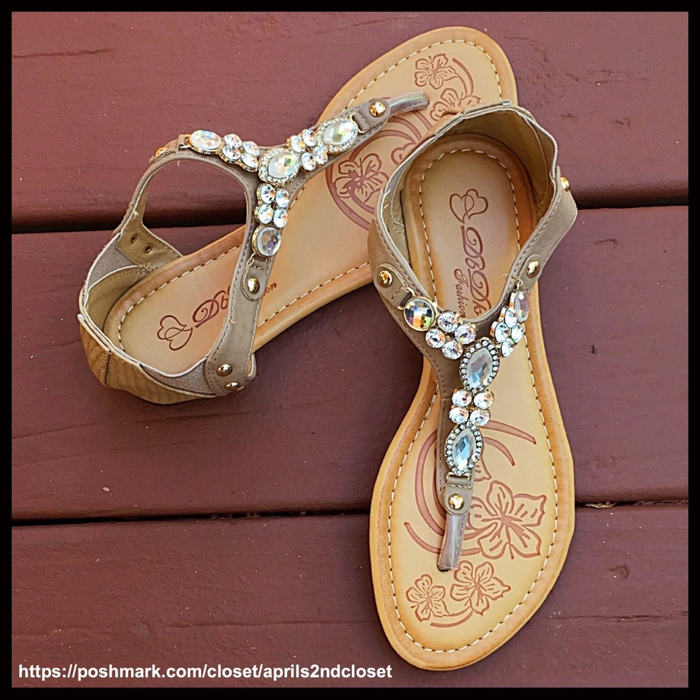 EMBELLISHED JEWELED GLADIATOR FLATS SANDALS - Picture 1 of 7
