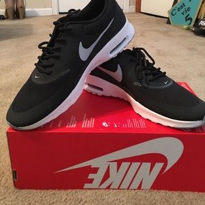 WMNS NIKE AIR MAX THEA