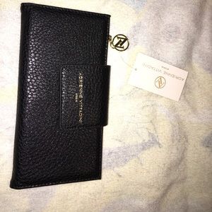 Adrienne Vittadini Snap wallet