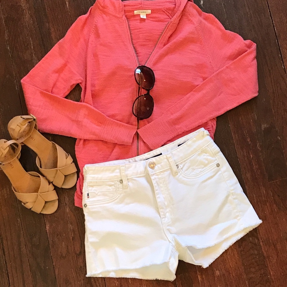NWOT Vigoss High Waisted Short