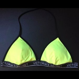 VS Logo Triangle Top