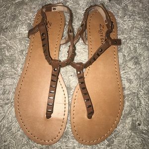 NEW! Zigi soho tan sandals size 6