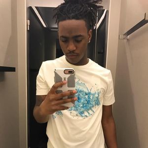 Meet your Posher, Antwan