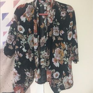 Xhilaration Floral Kimono