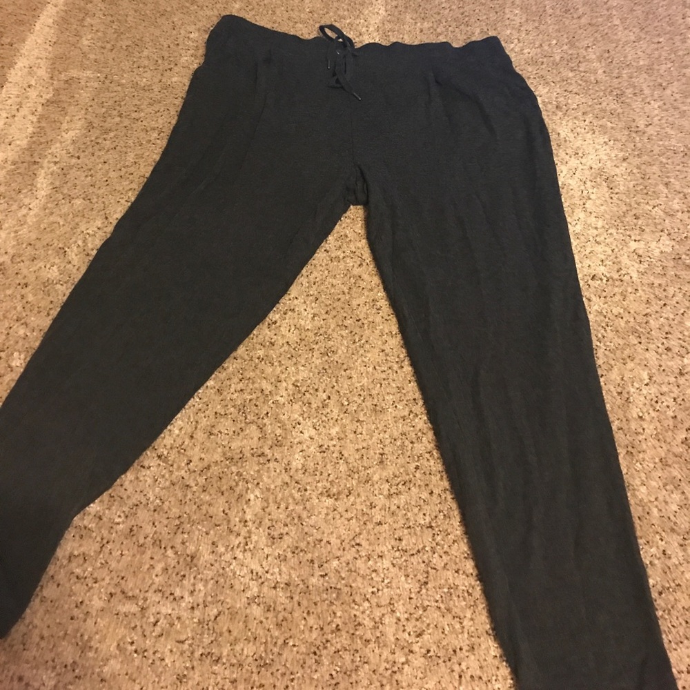 Like new grey sweatpants in XL