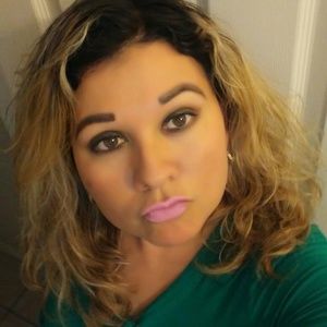 Meet your Posher, Becky