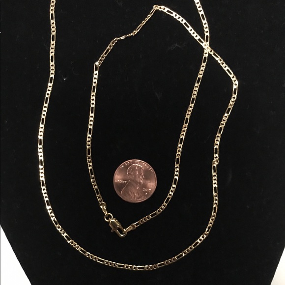 18k Gold Figaro Chain Link Necklace - Picture 3 of 3