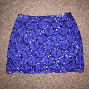 Fun, glittery, sequined skirt!