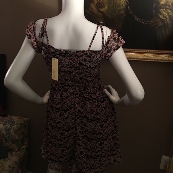 Sugar Lips "Dear Rosie" sweetheart dress - small - Picture 3 of 4