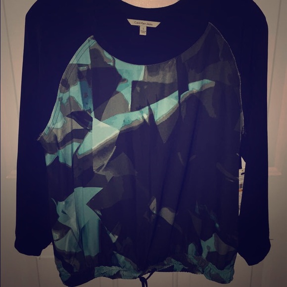 Calvin Klein Jeans Tops - Calvin Klein printed top *