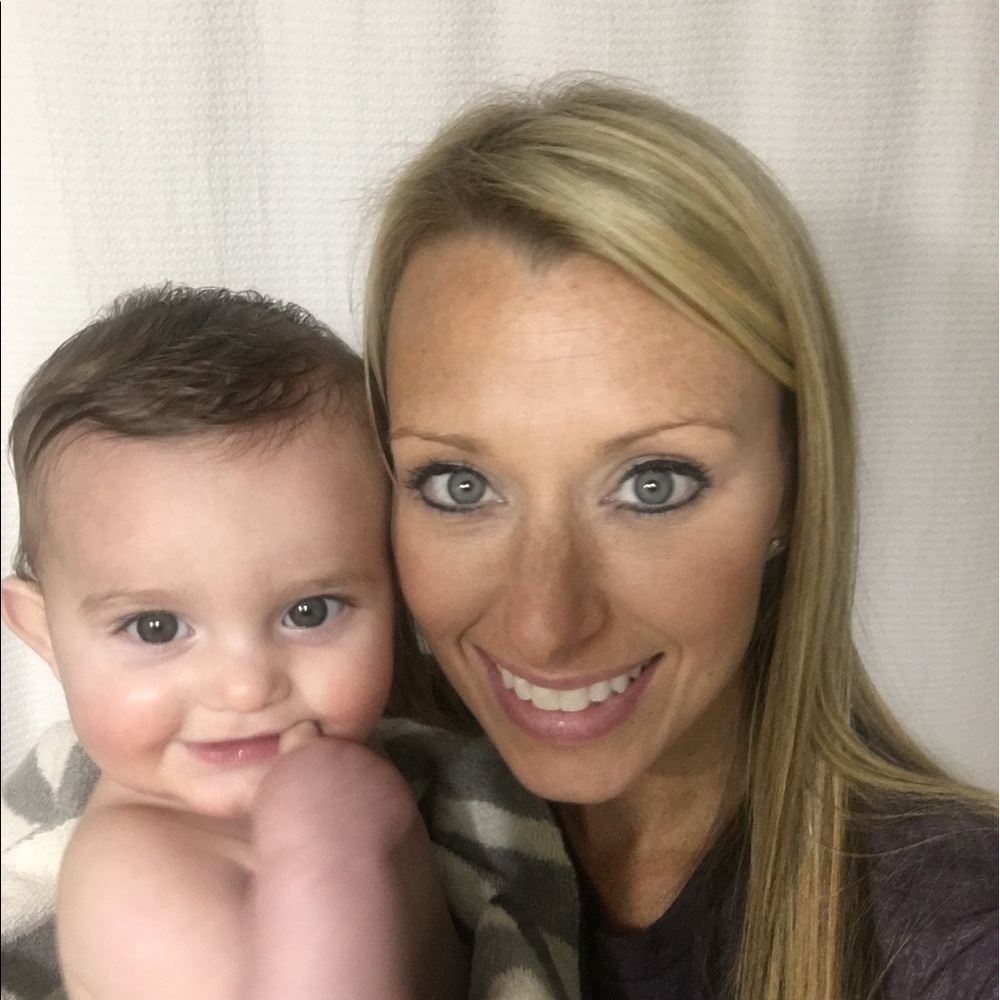 Meet your Posher, Holly