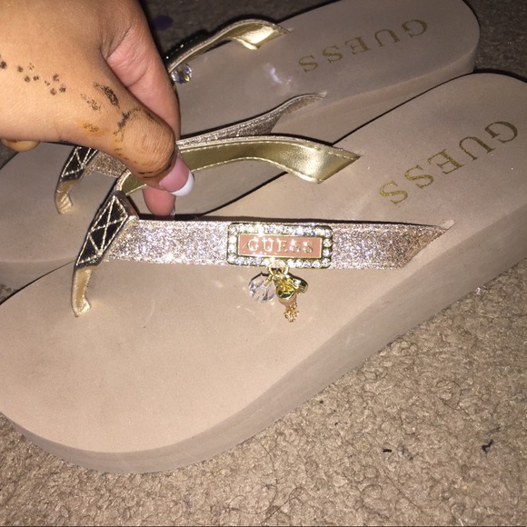 Guess sandals - Picture 1 of 3