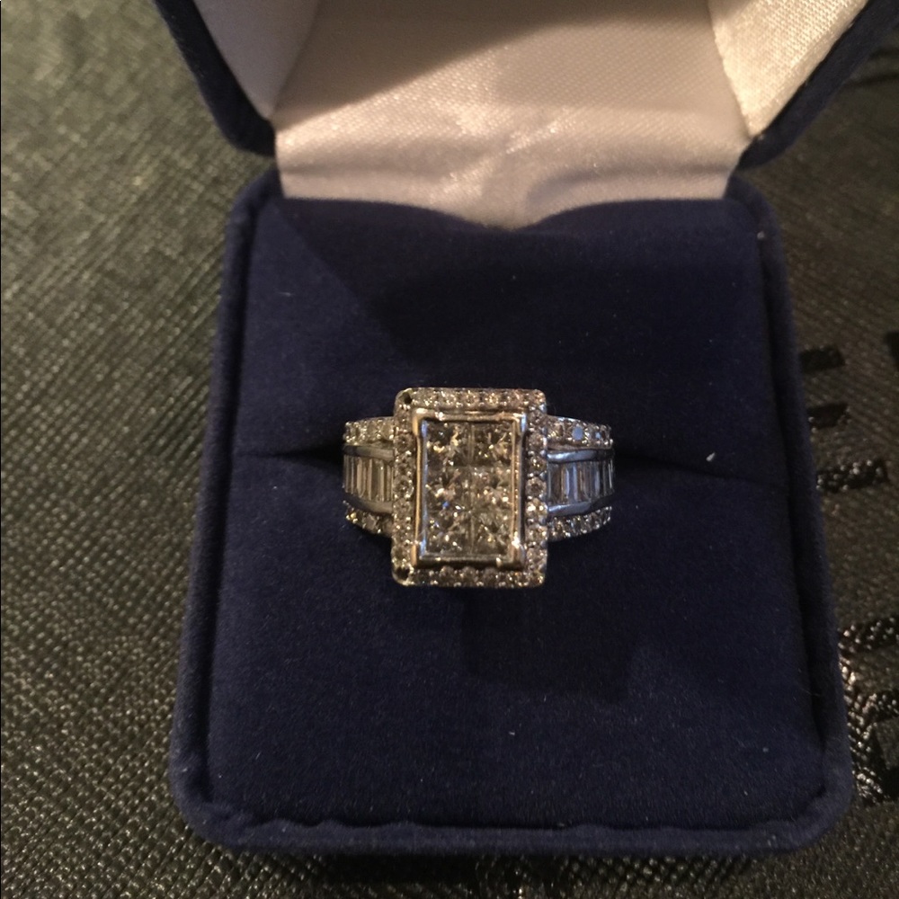 Diamond ring