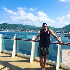 Meet your Posher, Chris