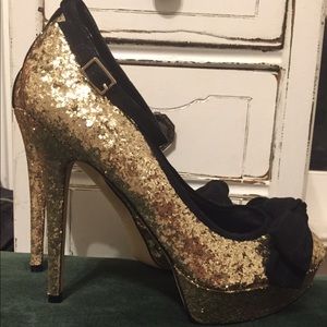 Gold Glitter Aldo Platform Heels + Matching Purse