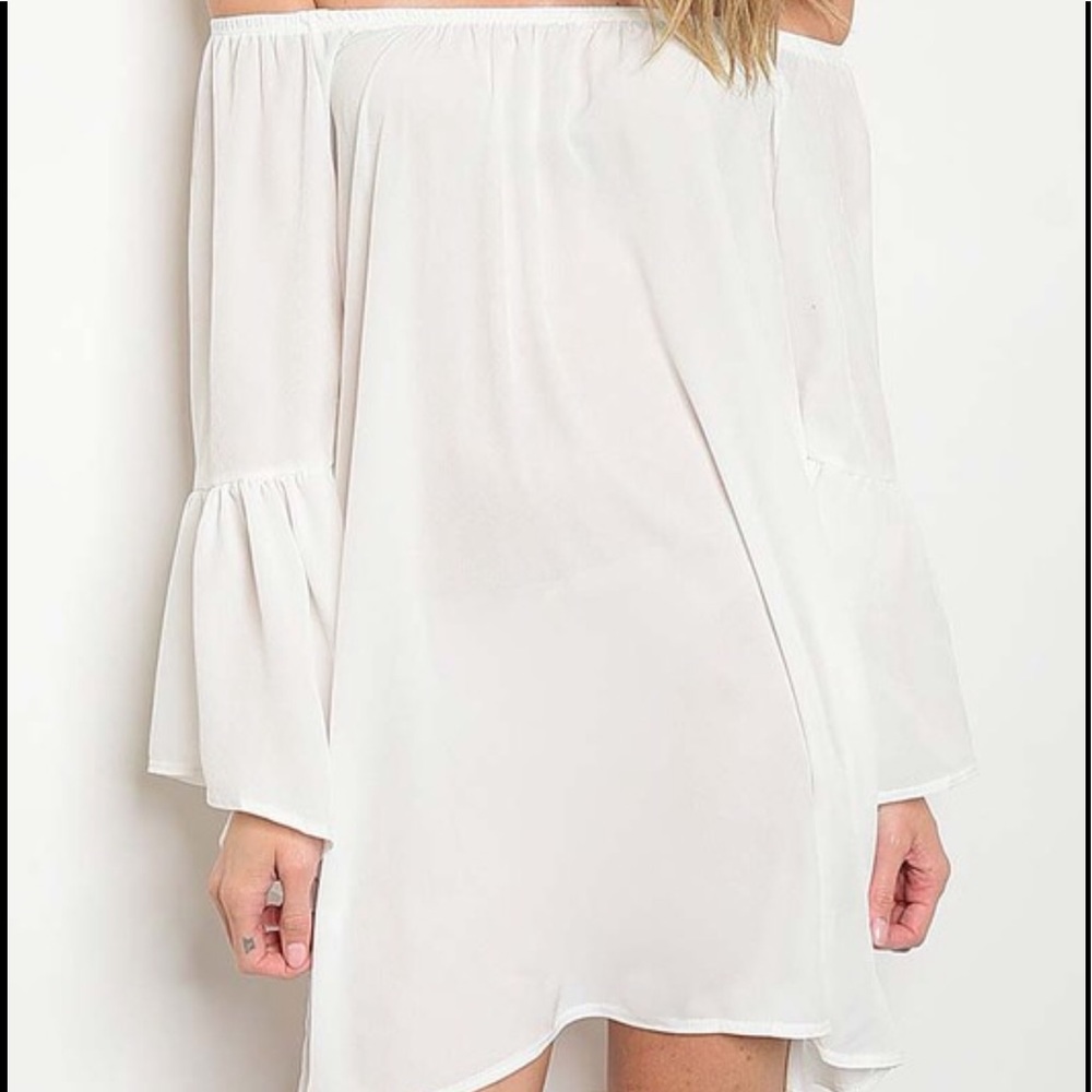 ☕️Lovely White Off the Shoulder Dress🌟 - Picture 2 of 3