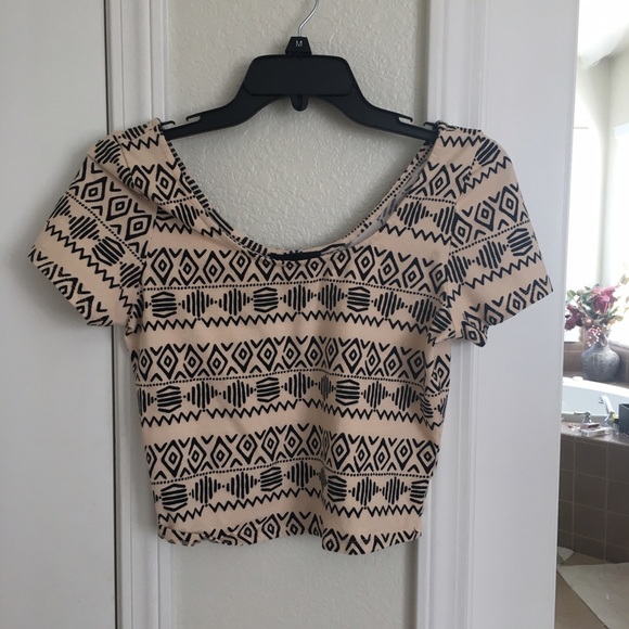 Tribal Pattern Black/Tan Crop Top - Picture 1 of 2